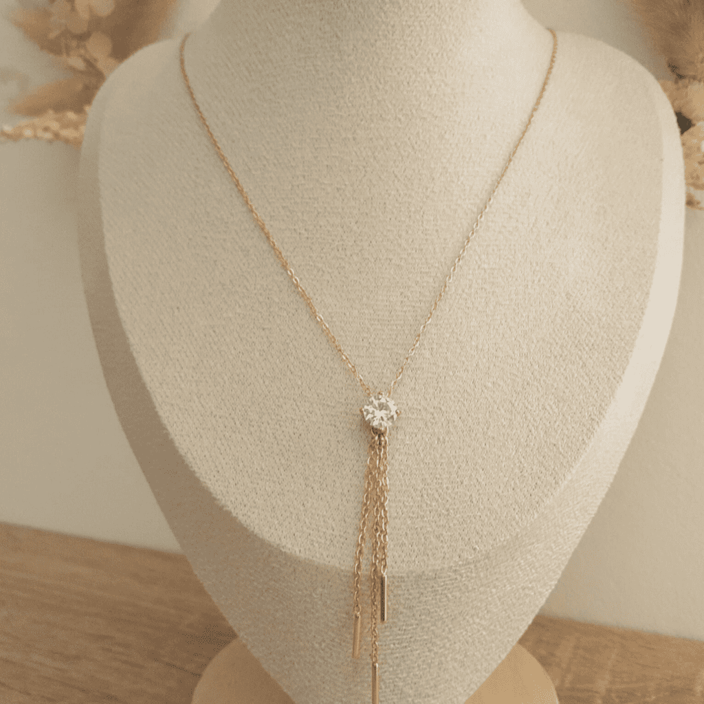 Collier Lara